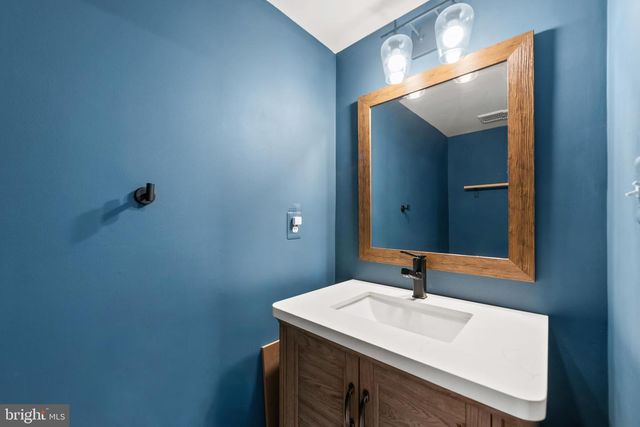61 GRANT ST, Taneytown, MD 21787