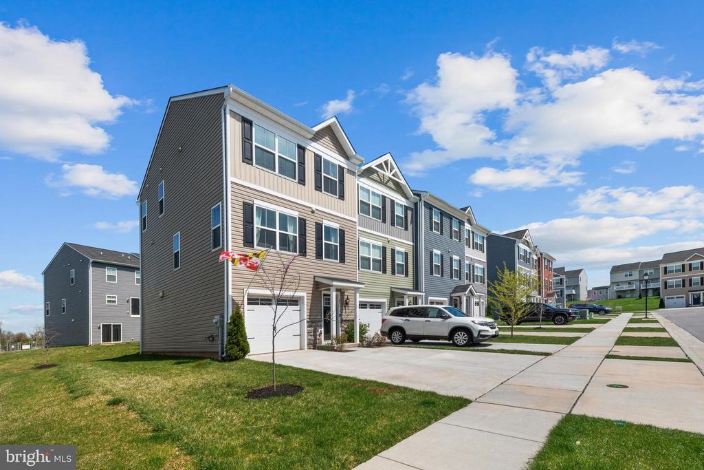 61 GRANT ST, Taneytown, MD 21787
