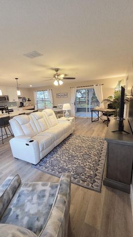 307 SANTA CLARA CIRCLE, Lady Lake, FL 32159