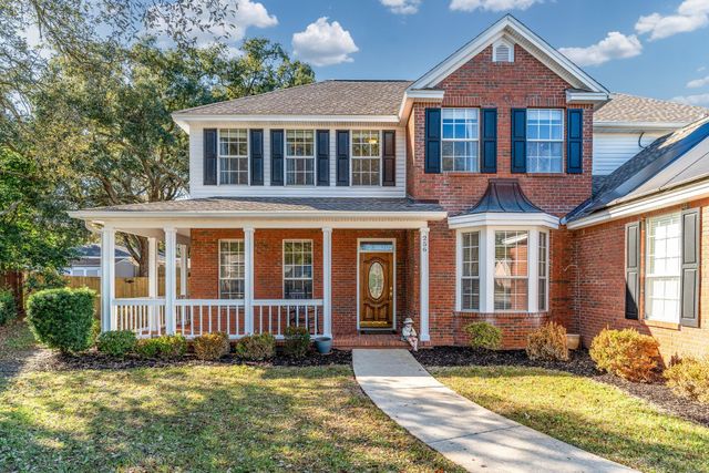 256 NW Ventura Circle, Fort Walton Beach, FL 32548