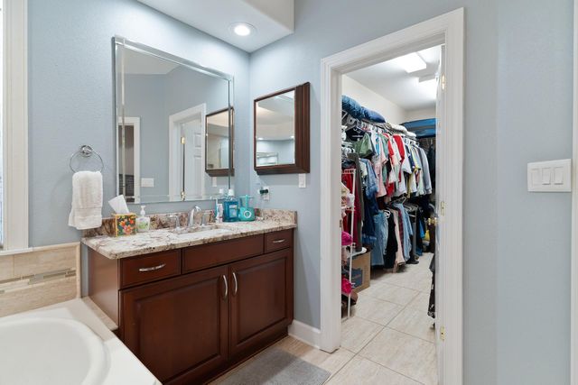 256 NW Ventura Circle, Fort Walton Beach, FL 32548