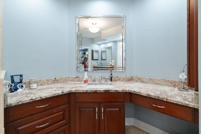 256 NW Ventura Circle, Fort Walton Beach, FL 32548