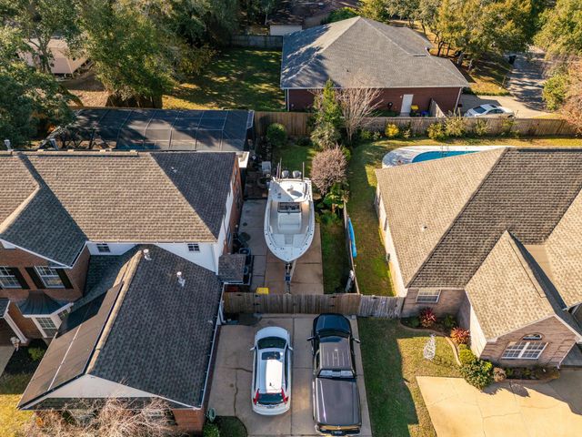 256 NW Ventura Circle, Fort Walton Beach, FL 32548