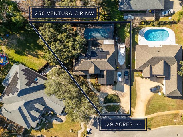 256 NW Ventura Circle, Fort Walton Beach, FL 32548