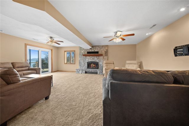 22712 Dam Site Loop, Garfield, AR 72732