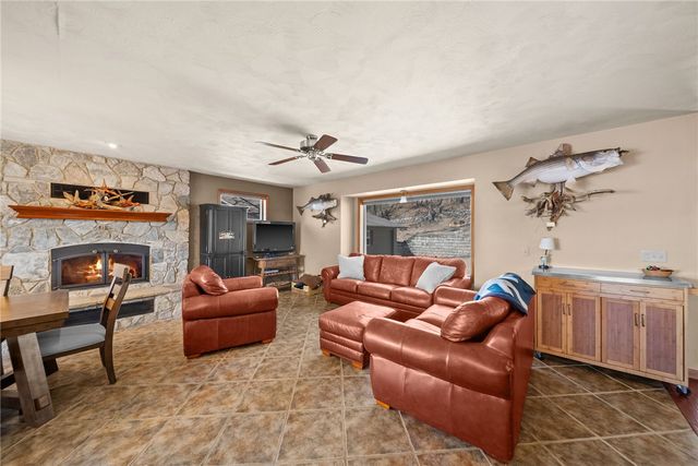 22712 Dam Site Loop, Garfield, AR 72732