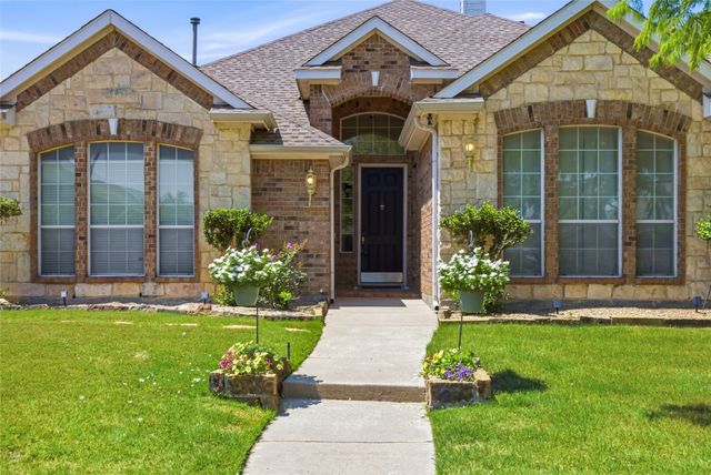 1216 Bridle Latch Drive, Fort Worth, TX 76052