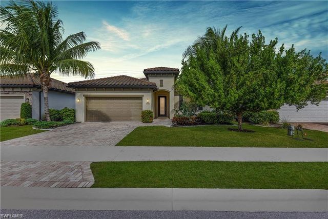9204 Woodhurst DR, Naples, FL 34120
