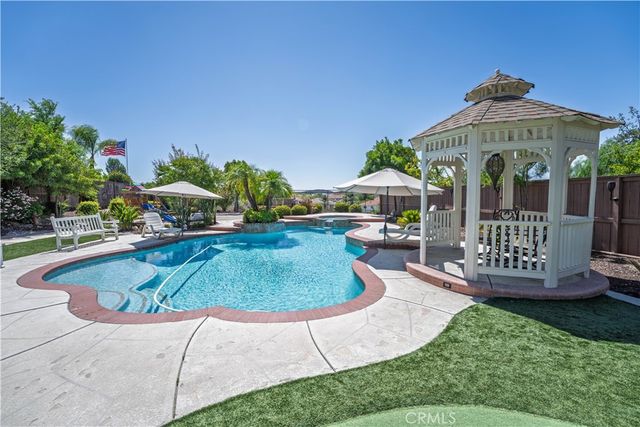 39560 Tinderbox, Murrieta, CA 92562