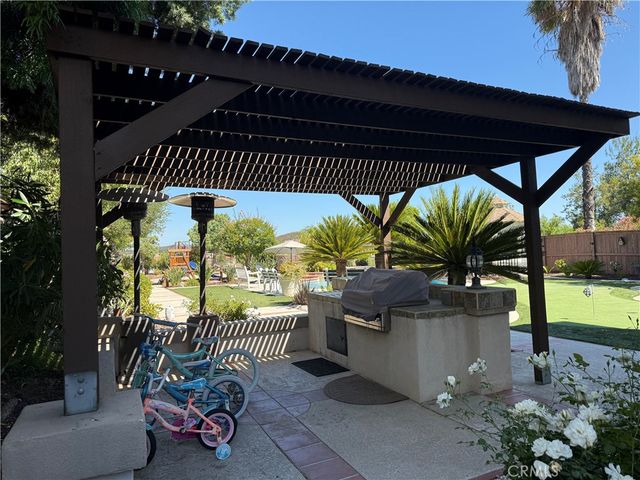 39560 Tinderbox, Murrieta, CA 92562