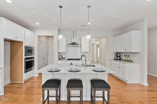 428 Beaverdam Lake Drive, Fuquay Varina, NC 27526