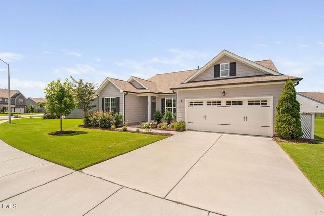 428 Beaverdam Lake Drive, Fuquay Varina, NC 27526