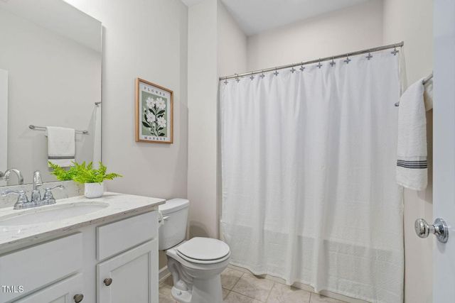 428 Beaverdam Lake Drive, Fuquay Varina, NC 27526