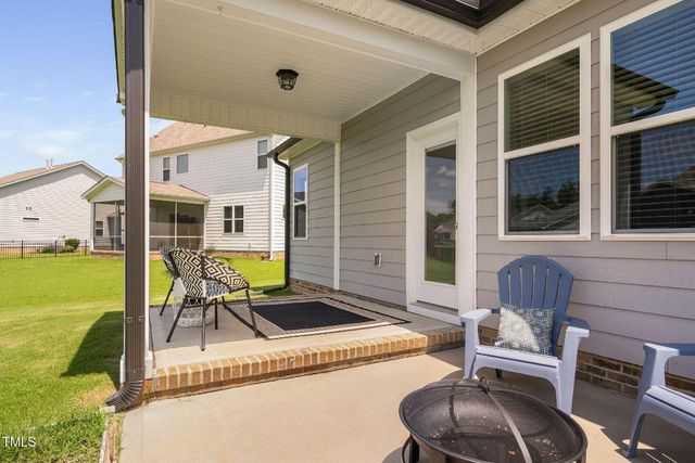 428 Beaverdam Lake Drive, Fuquay Varina, NC 27526