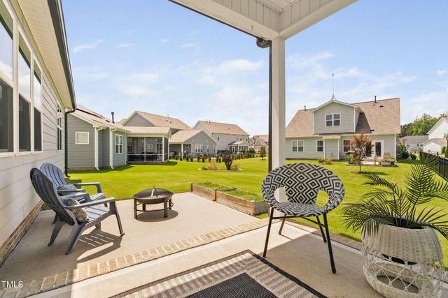428 Beaverdam Lake Drive, Fuquay Varina, NC 27526