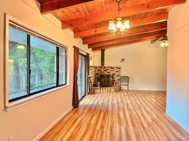 16868 Center Way, Guerneville, CA 95446