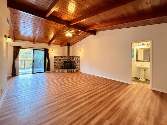 16868 Center Way, Guerneville, CA 95446