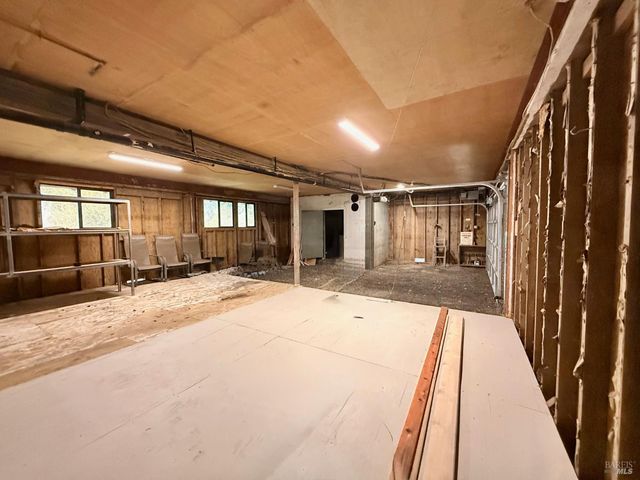 16868 Center Way, Guerneville, CA 95446