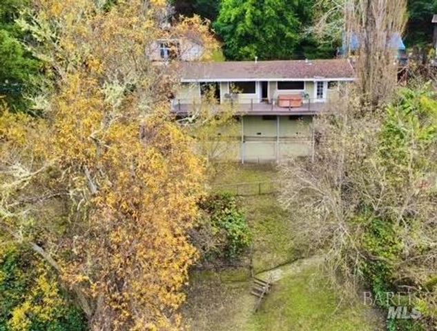 16868 Center Way, Guerneville, CA 95446