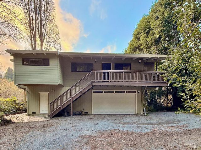 16868 Center Way, Guerneville, CA 95446
