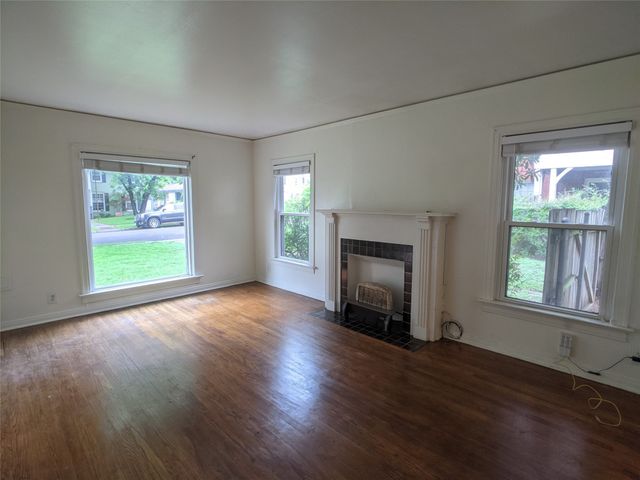 5455 Longview Street, Dallas, TX 75206