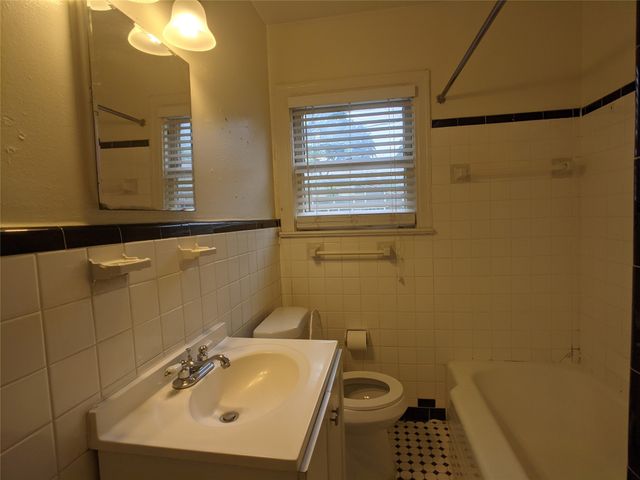 5455 Longview Street, Dallas, TX 75206