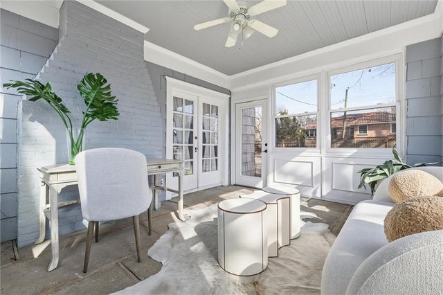 5701 Central Street, Kansas City, MO 64113