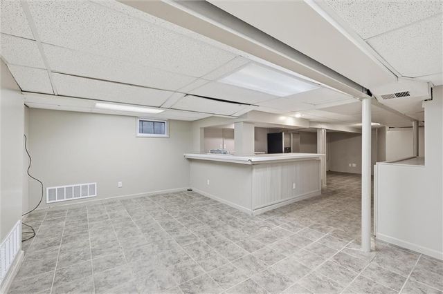 5701 Central Street, Kansas City, MO 64113