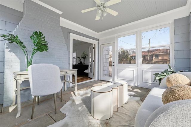 5701 Central Street, Kansas City, MO 64113