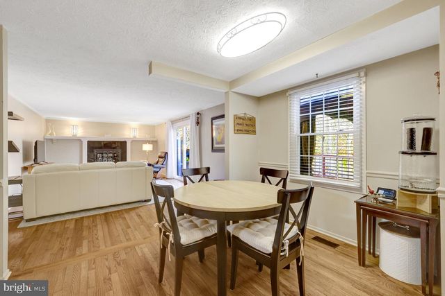 2212 STIRRUP IRON LN, Reston, VA 20191