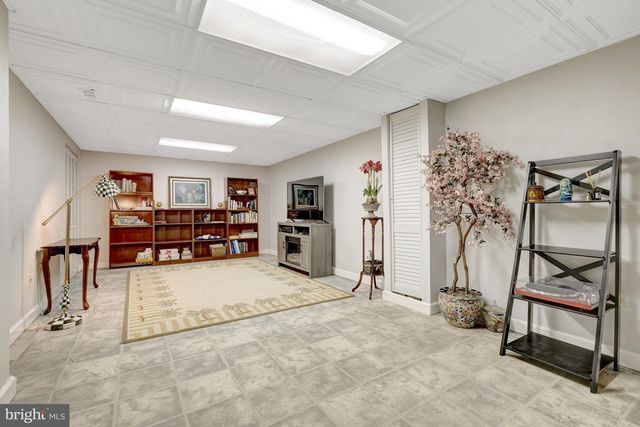 2212 STIRRUP IRON LN, Reston, VA 20191