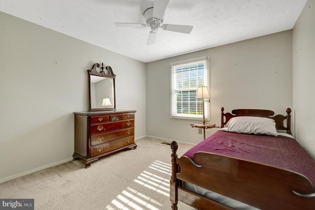 2212 STIRRUP IRON LN, Reston, VA 20191
