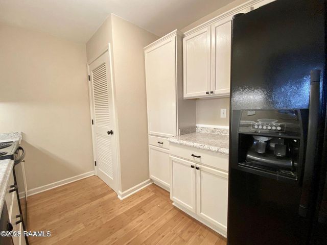 701 S College Road 311, Lafayette, LA 70503