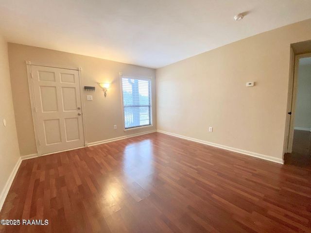 701 S College Road 311, Lafayette, LA 70503