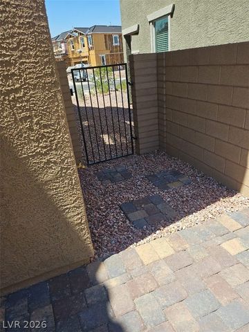 96 Mosso Niente Place, Henderson, NV 89011