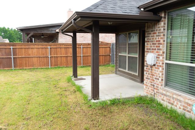 103 Palomino Drive, Palmer, TX 75152