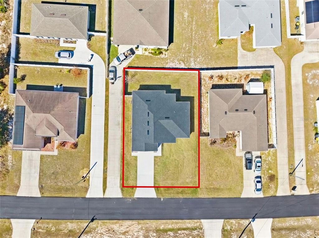 Image 6 of property listing at 309 ELDERBERRY COURT, Poinciana, FL 34759