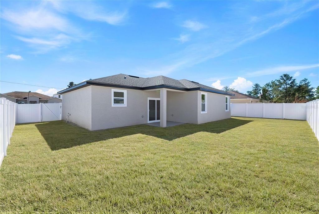 Image 9 of property listing at 309 ELDERBERRY COURT, Poinciana, FL 34759