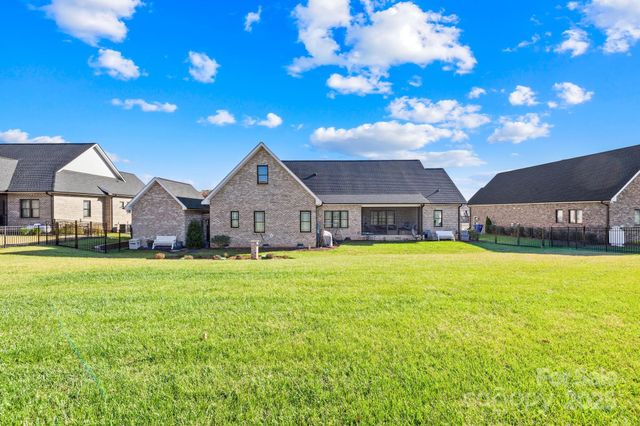 2983 Tavistock Lane, Lincolnton, NC 28092