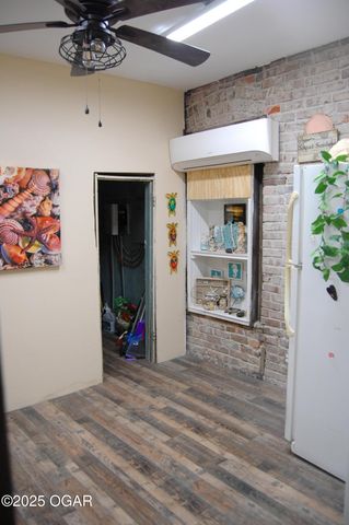 607 Broadway Street, Joplin, MO 64801