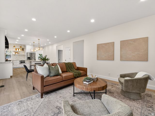 4282 N MILE HIGH DR, Provo, UT 84604