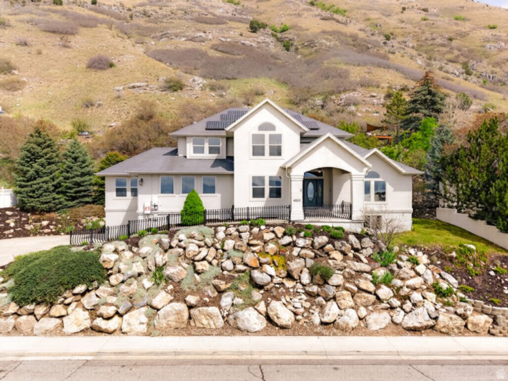 4282 N MILE HIGH DR, Provo, UT 84604