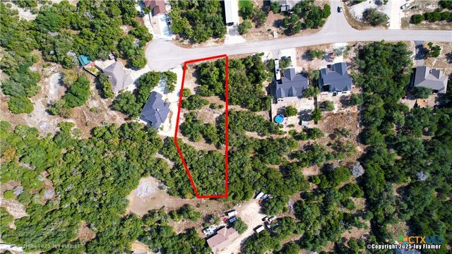 1040 Pinon Pass, Fischer, TX 78623