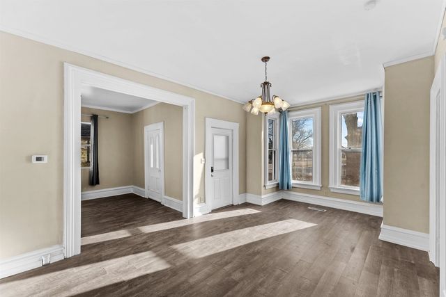 2202 Pershing Boulevard, Clinton, IA 52732