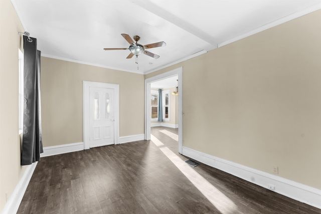 2202 Pershing Boulevard, Clinton, IA 52732