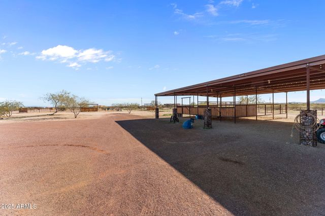 52218 N FOREPAUGH PEAK Road, Wickenburg, AZ 85390
