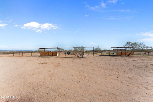52218 N FOREPAUGH PEAK Road, Wickenburg, AZ 85390