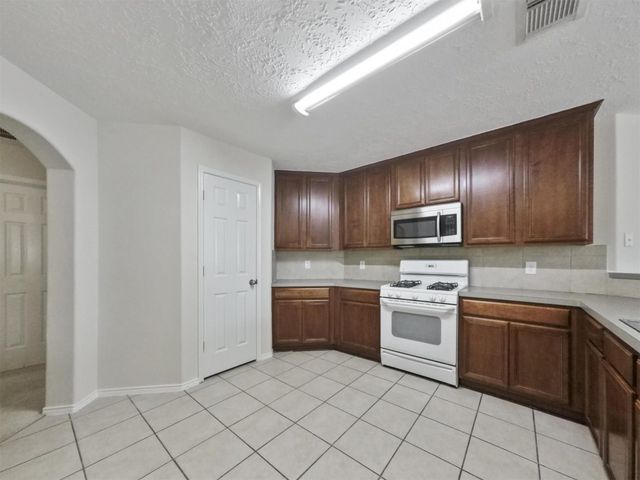 427 Northvalley Drive, Houston, TX 77073
