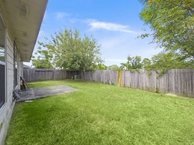 427 Northvalley Drive, Houston, TX 77073
