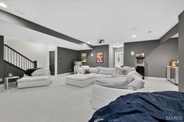 16955 Pine Summit Drive, Chesterfield, MO 63005